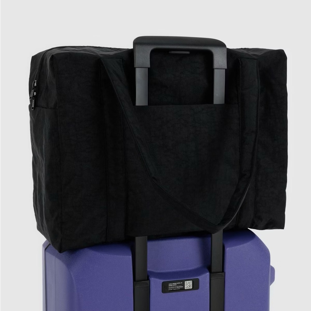 Baggu Cloud carry on in black